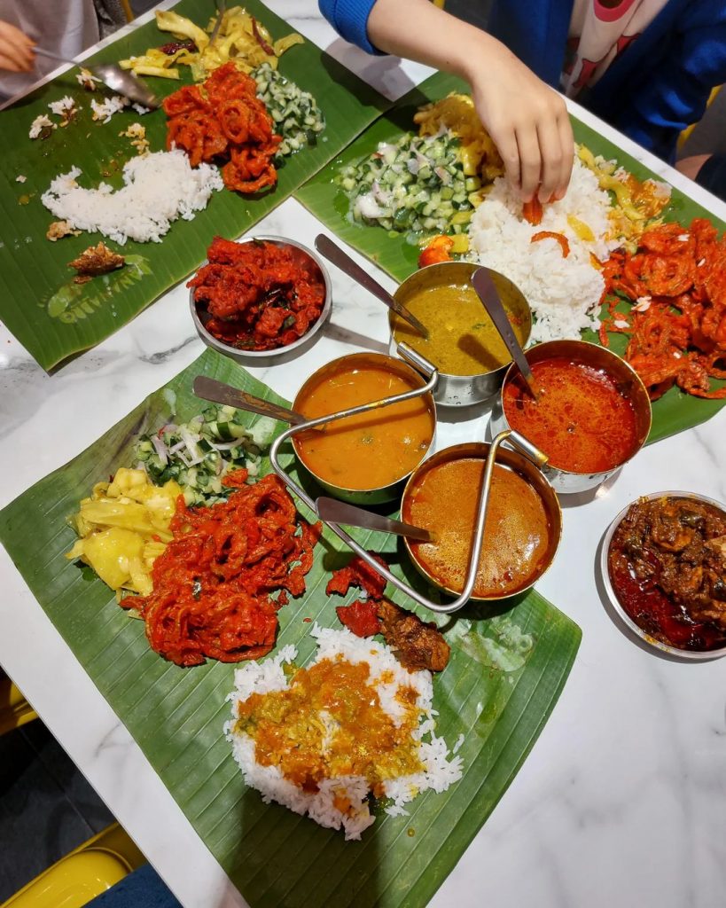 history of banana leaf rice in malaysia, halal banana leaf rice, vegetarian food, indian food, 